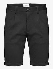 Lindbergh - Pleated shorts - spodenki chinos - black - 0