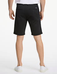 Lindbergh - Pleated shorts - spodenki chinos - black - 6