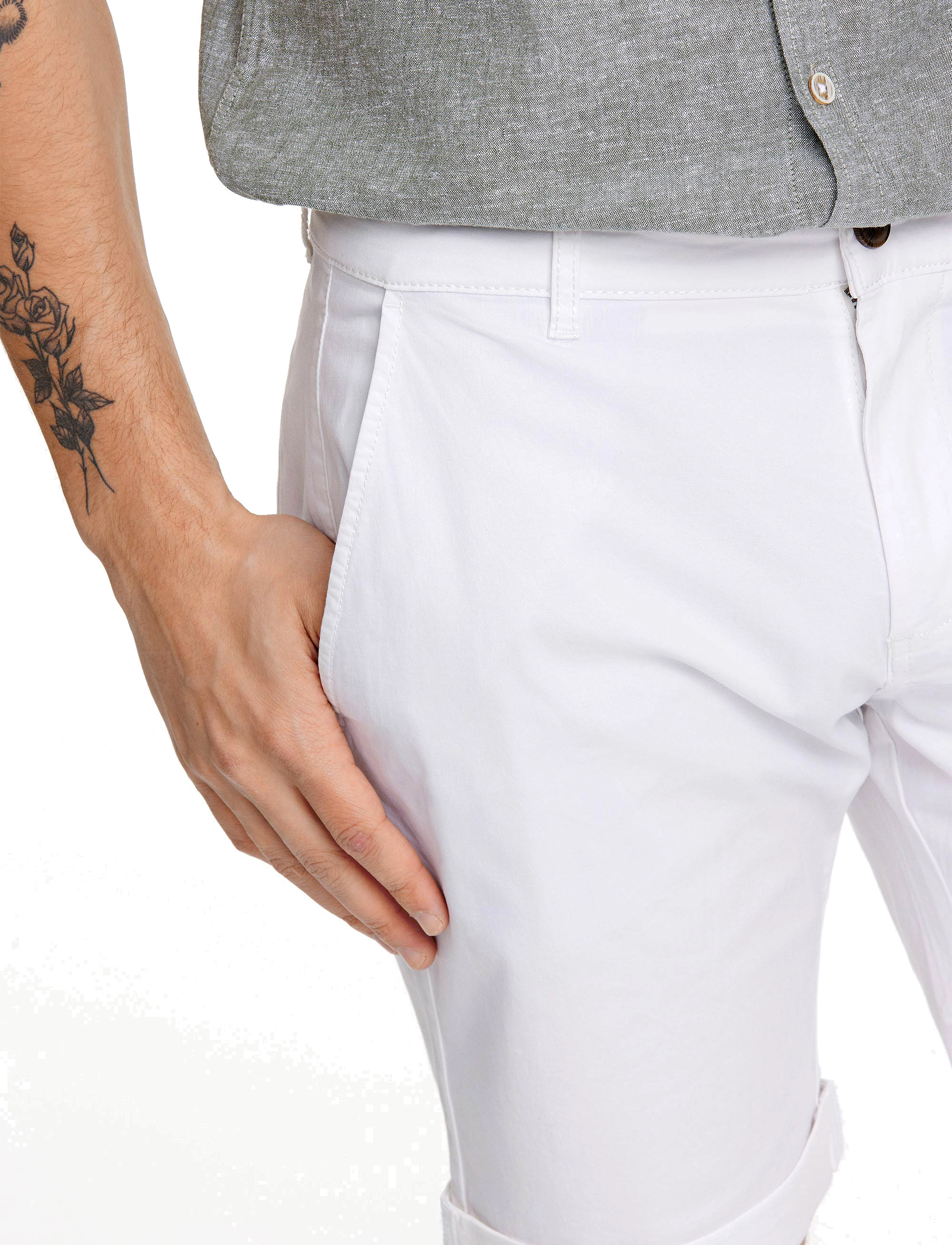 Lindbergh - Superflex chino shorts - off white - 5