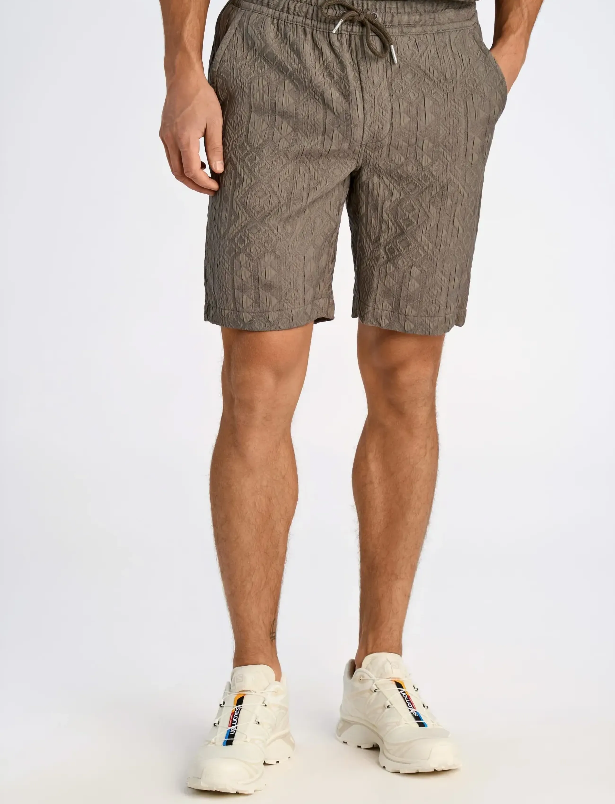 Lindbergh - Textured shorts - casual shorts - dk khaki - 3