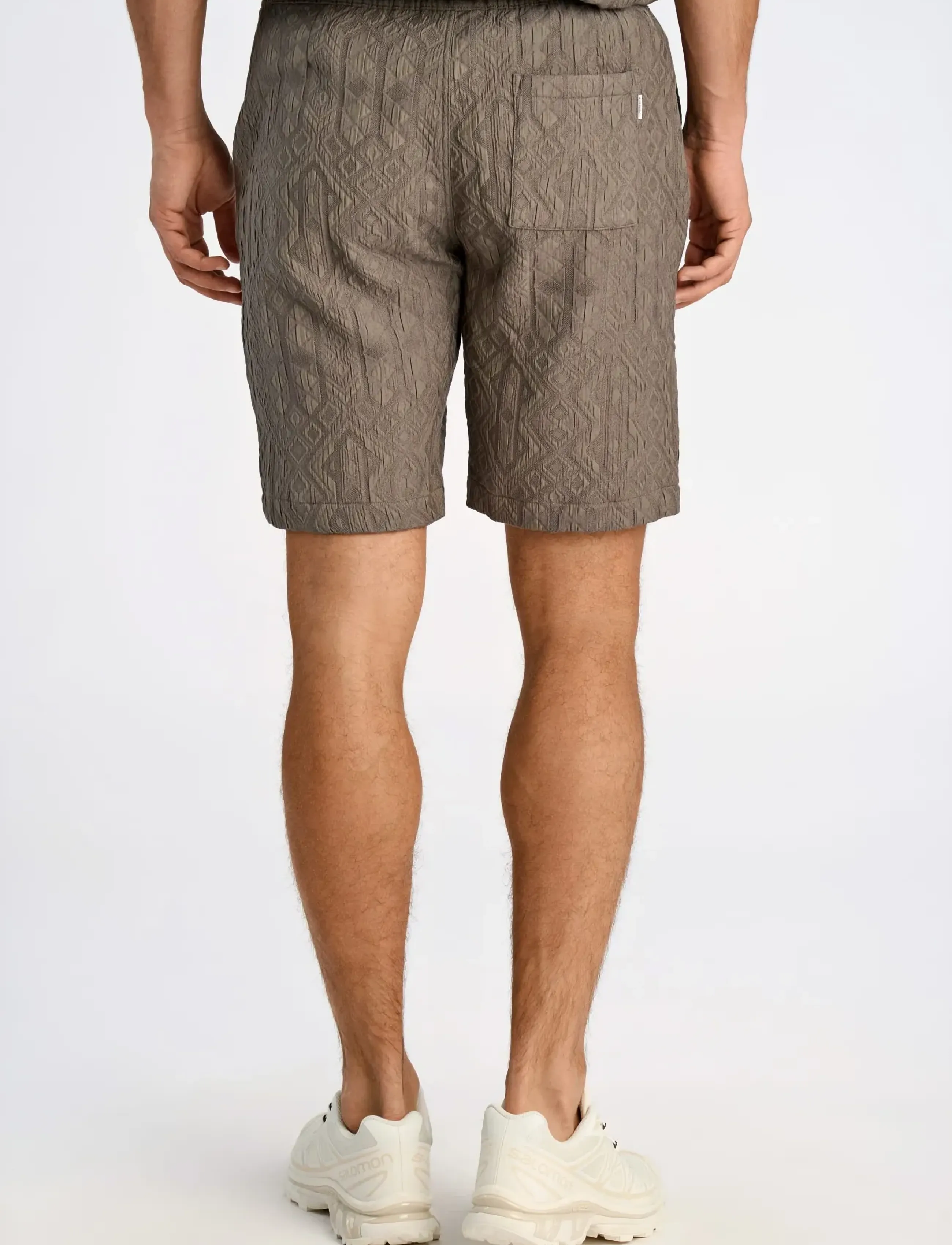 Lindbergh - Textured shorts - casual shorts - dk khaki - 4