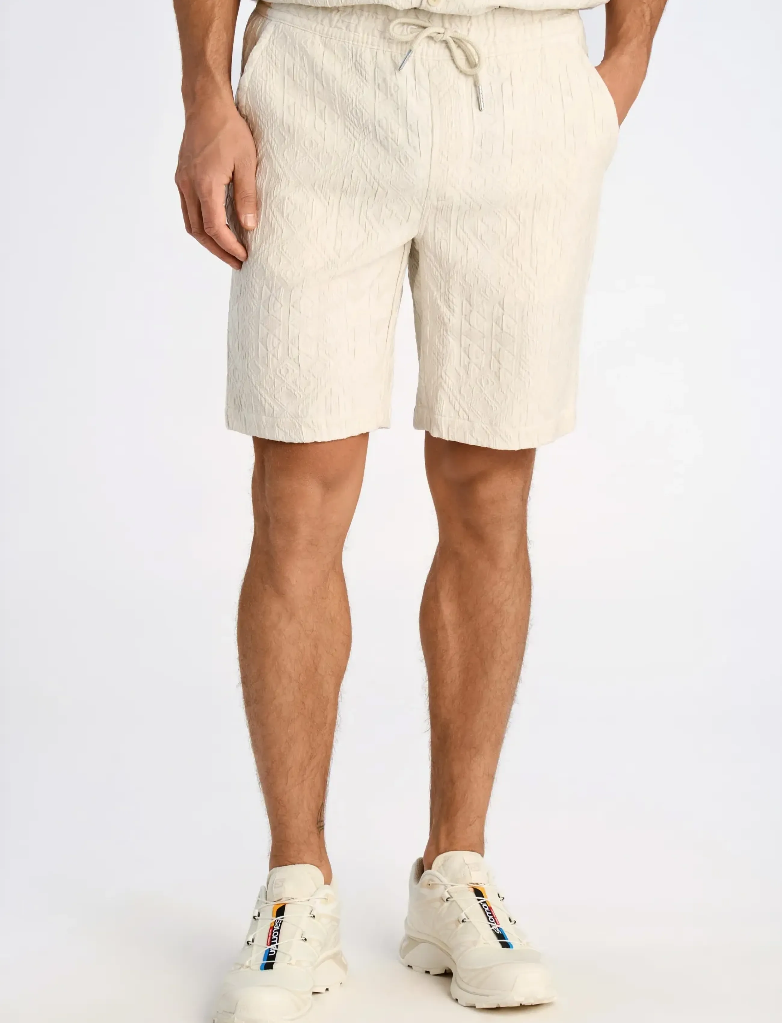 Lindbergh - Textured shorts - casual shorts - pearl white - 3