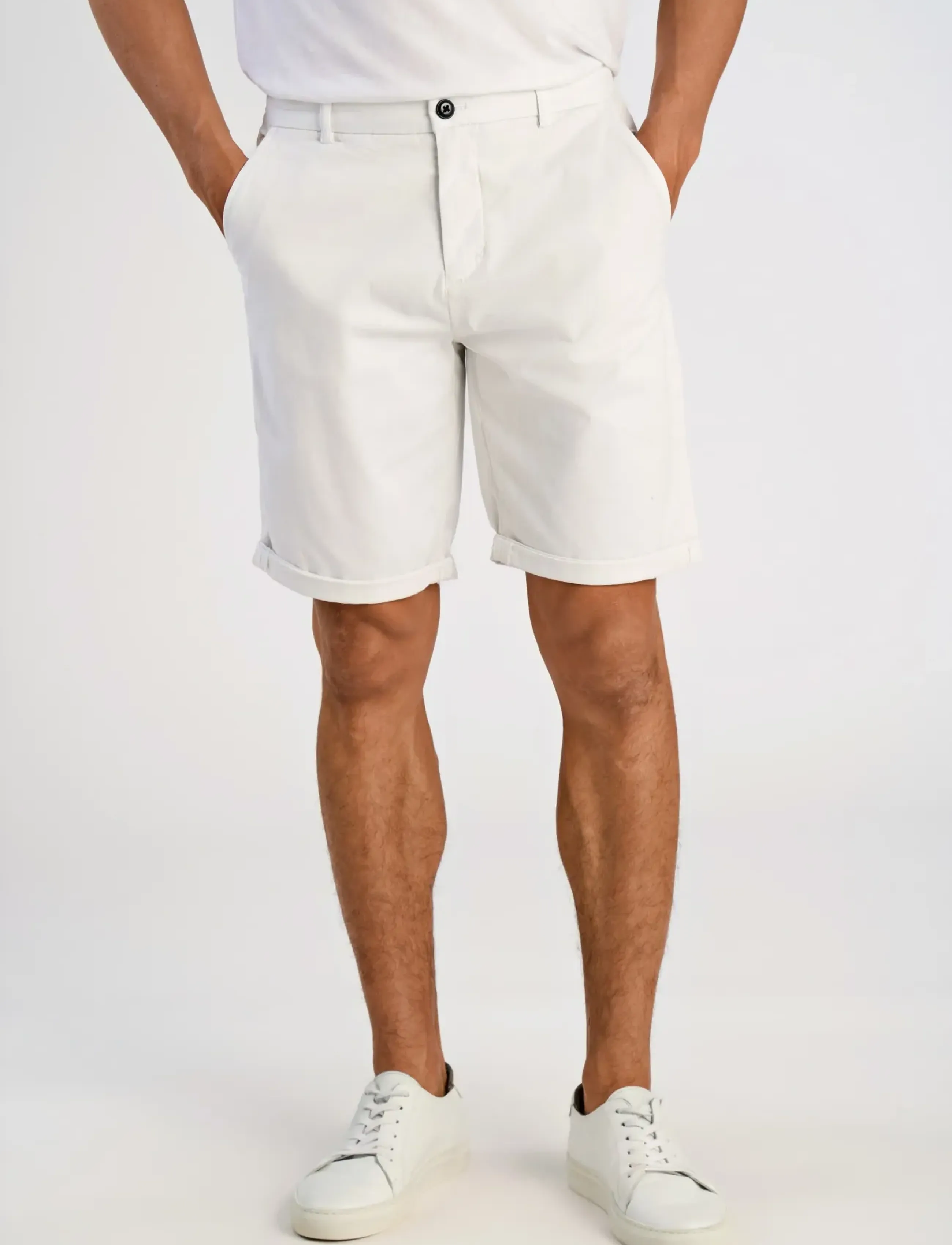 Lindbergh - Superflex chino shorts - spodenki chinos - white - 3