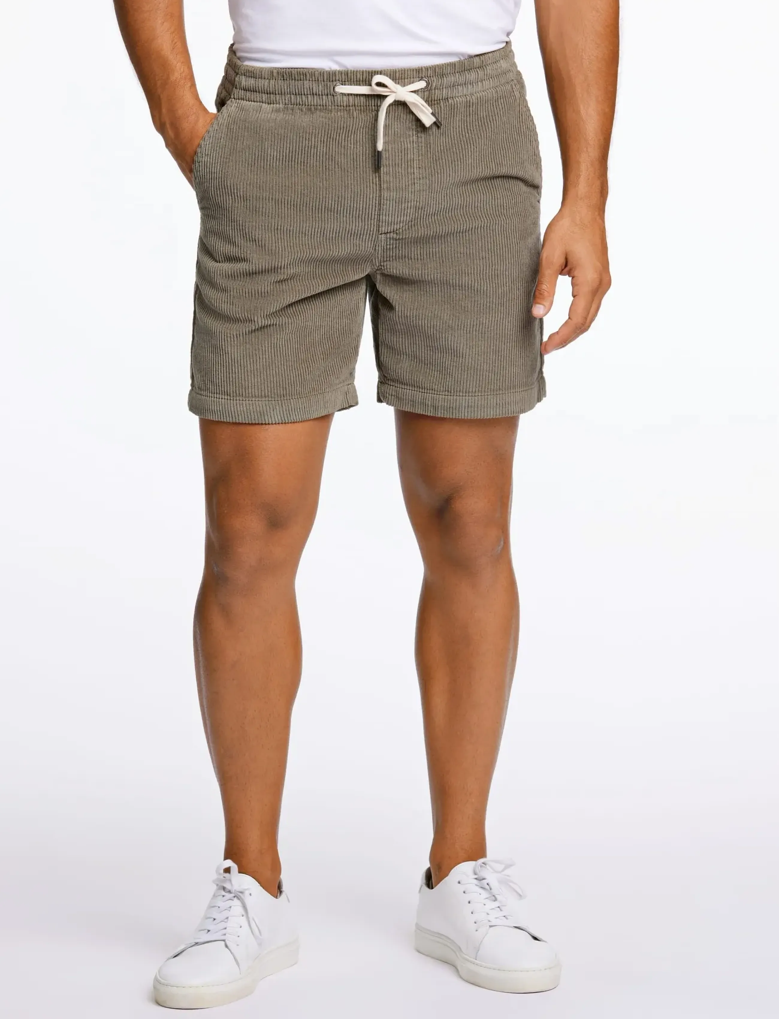 Lindbergh - Corduroy shorts - casual shorts - lt army - 3