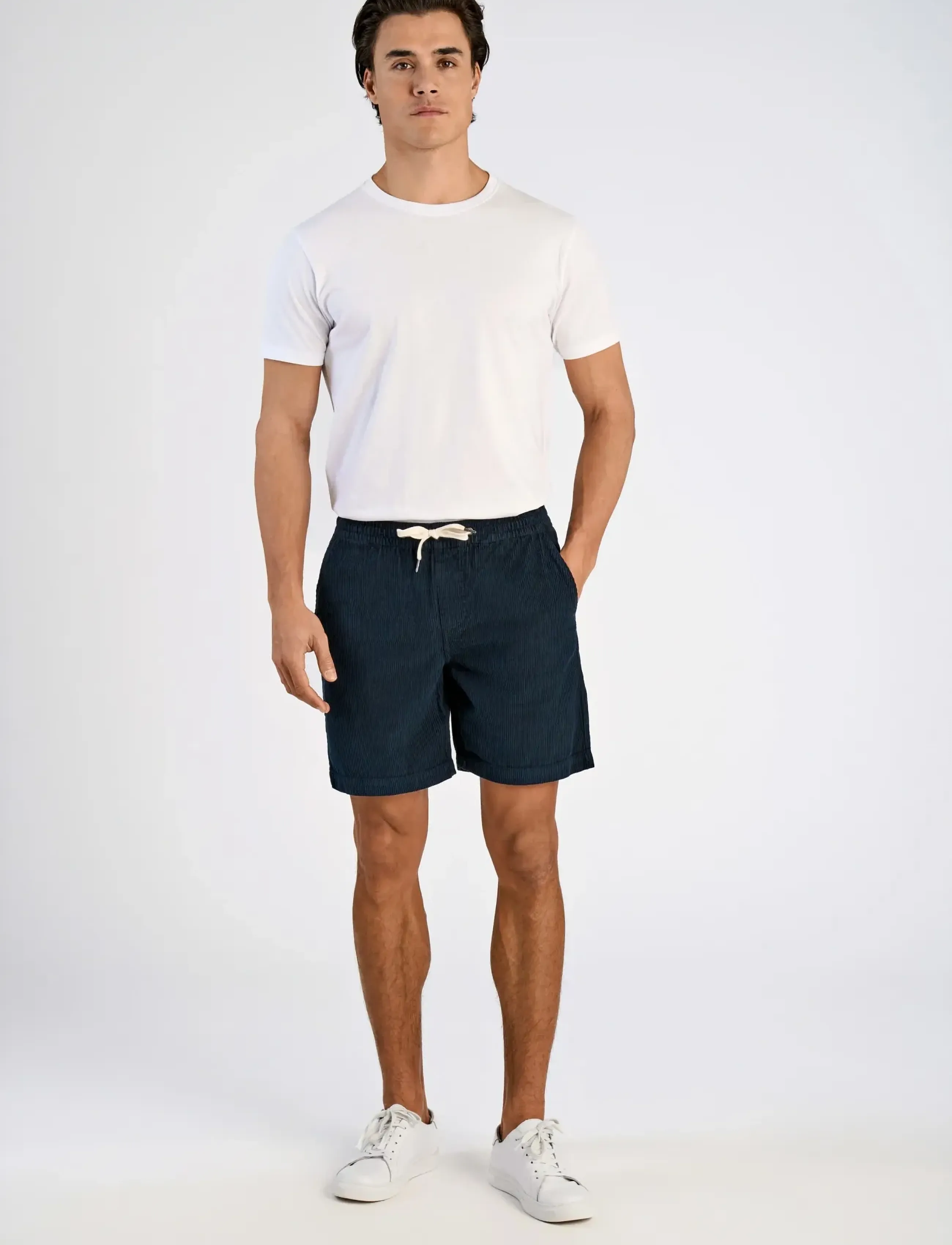 Lindbergh Corduroy shorts - Casual shorts - NAVY / navy