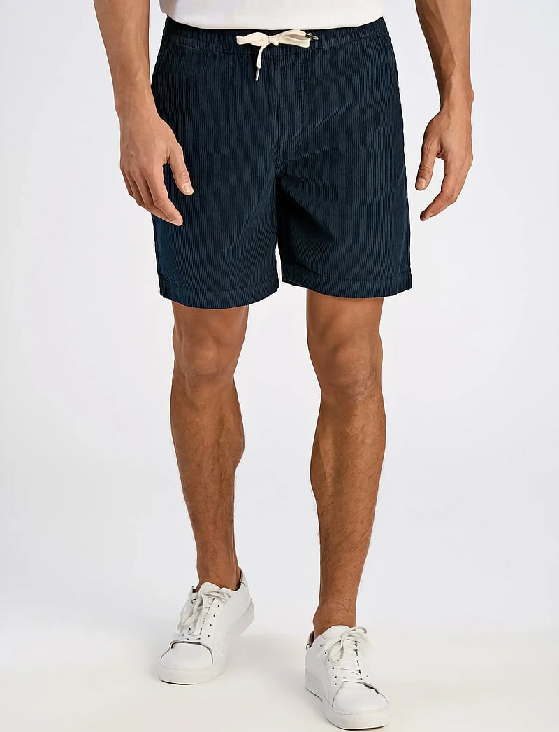 Lindbergh - Corduroy shorts - casual shorts - navy - 3