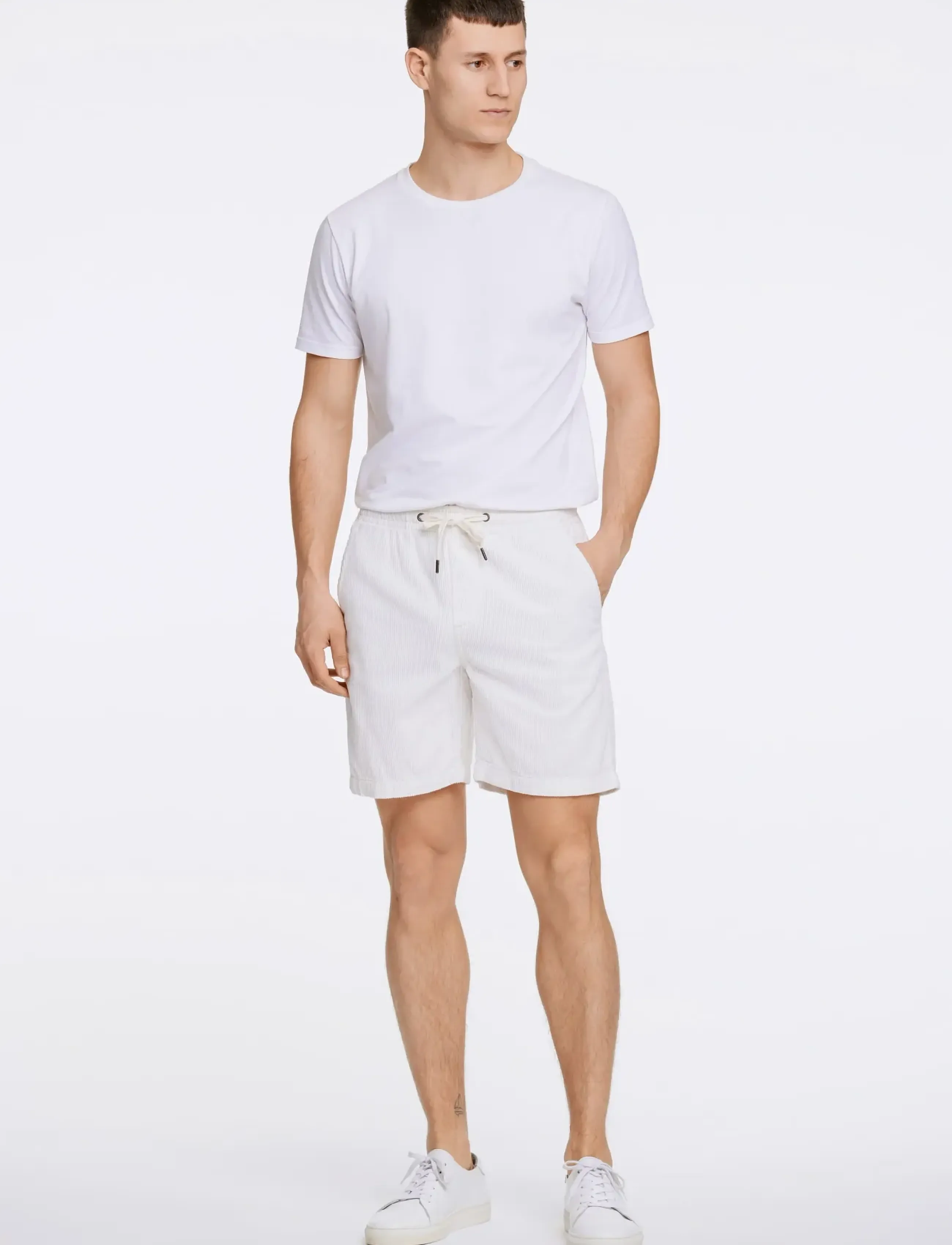 Lindbergh Corduroy shorts - Looks for less - OFF WHITE / cream