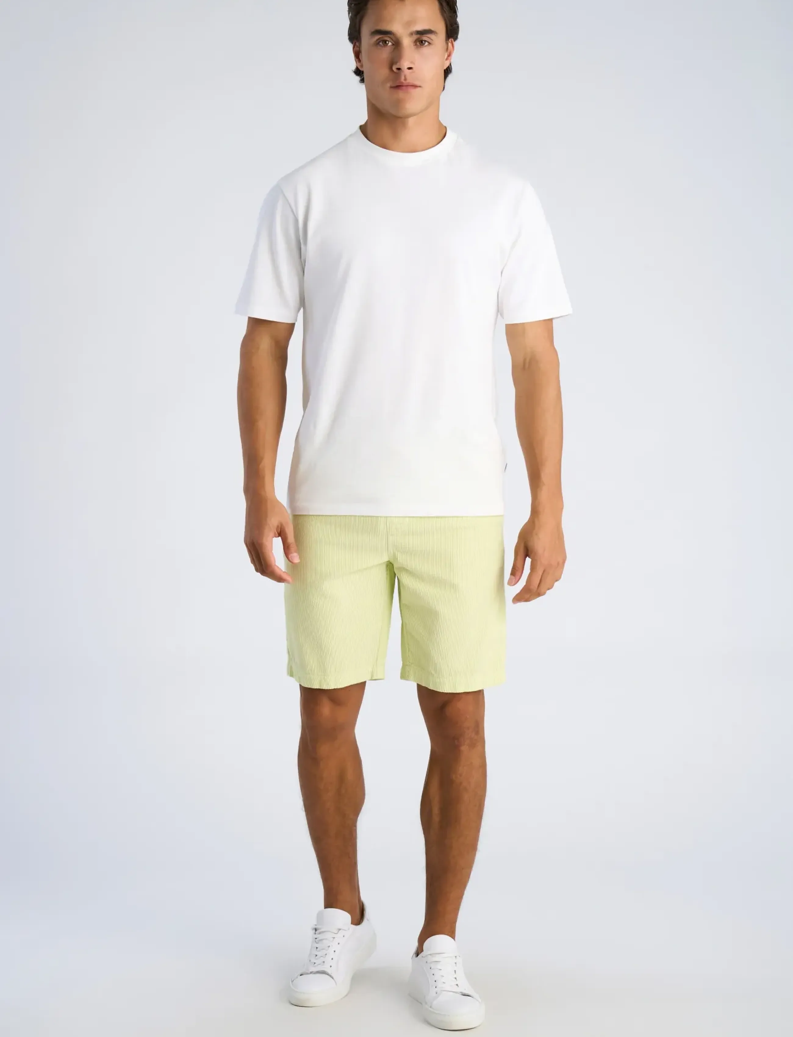 Lindbergh Corduroy Shorts, L, Green, Shorts > Afslappet, Herre