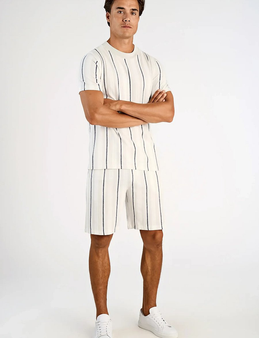 Lindbergh - Striped terry shorts with elastic w - casual shorts - fair grey - 0