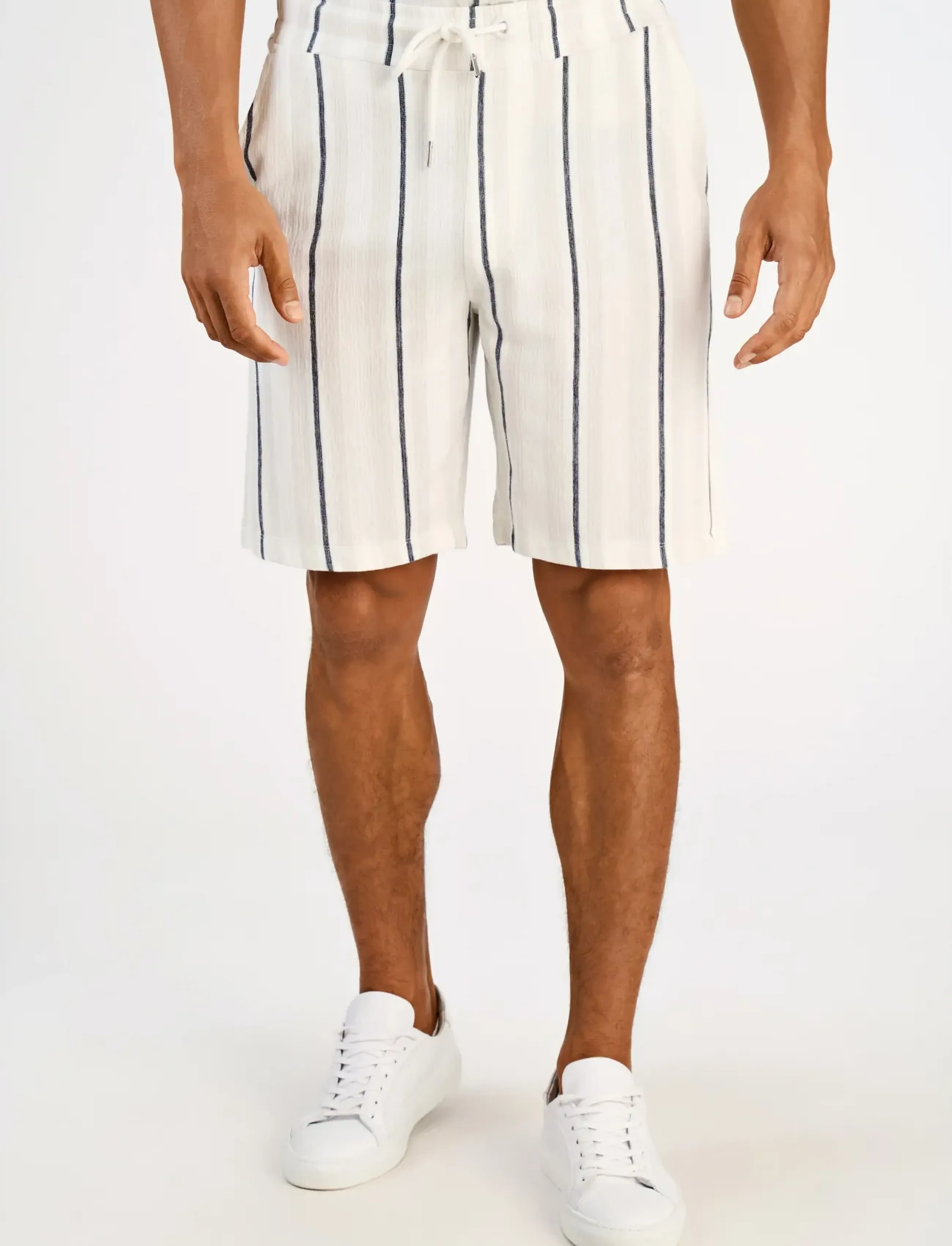 Lindbergh - Striped terry shorts with elastic w - casual shorts - fair grey - 3