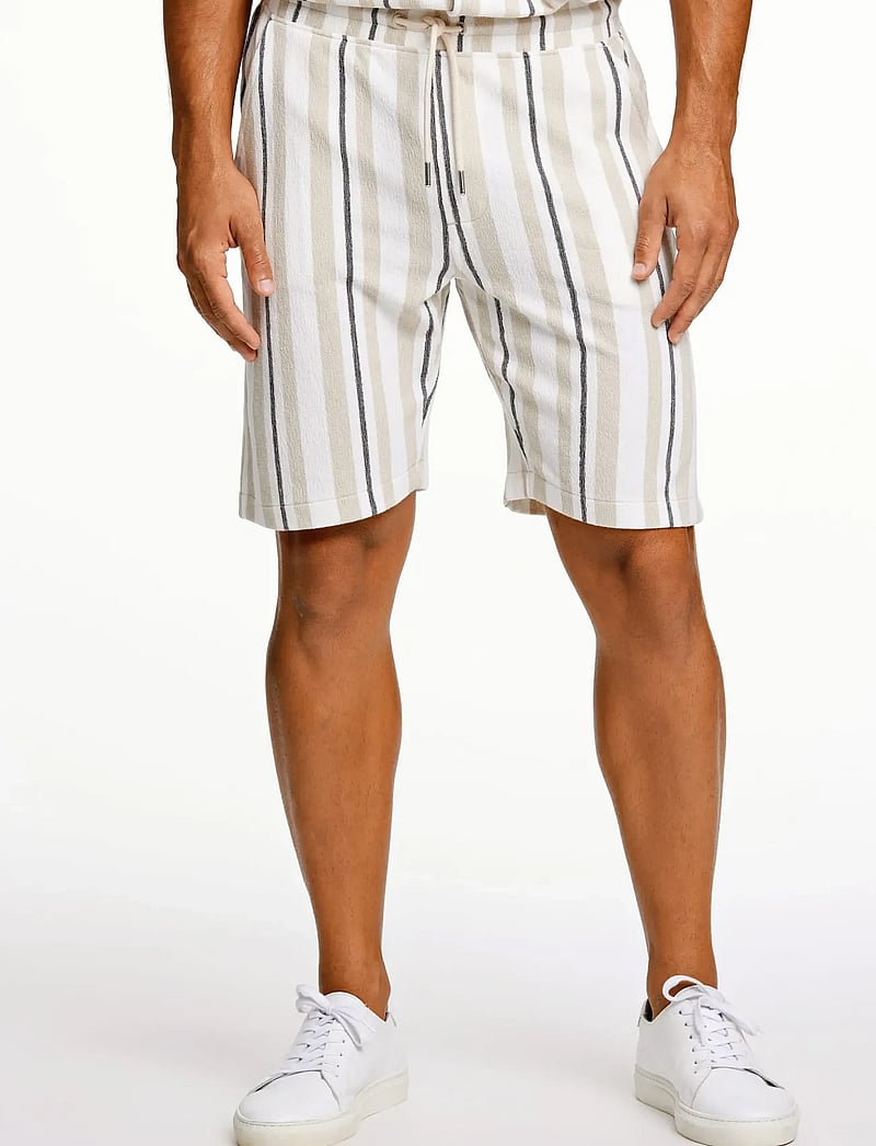 Lindbergh - Striped terry shorts with elastic w - casual shorts - stone - 3