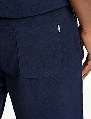 Lindbergh - Shorts Terry - lowest prices - navy - 6