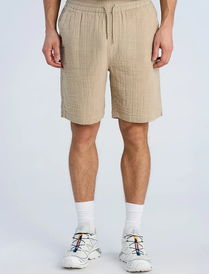 Lindbergh - Cotton muslin shorts - casual shorts - stone - 3