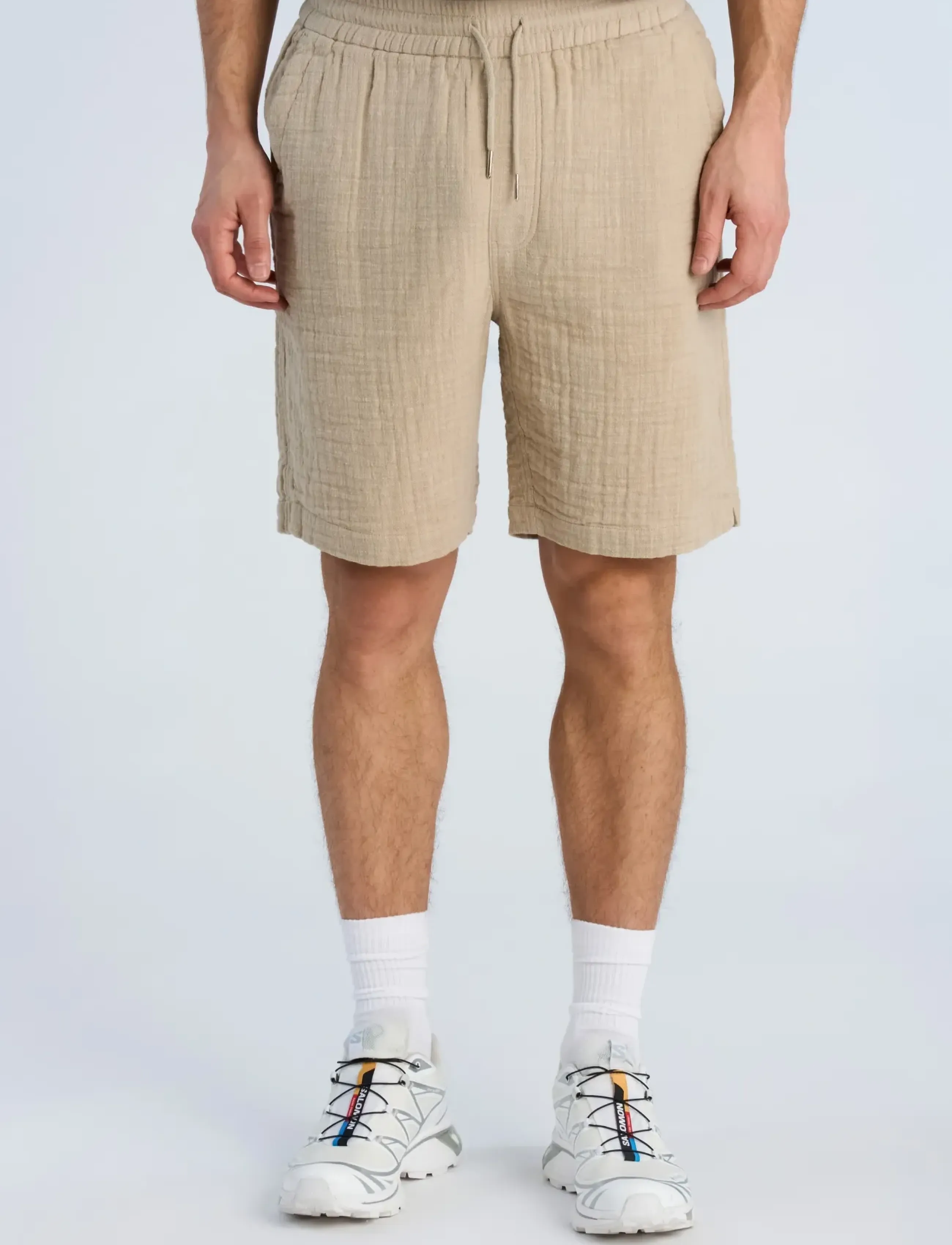 Lindbergh - Cotton muslin shorts - lühikesed vabaajapüksid - stone - 3