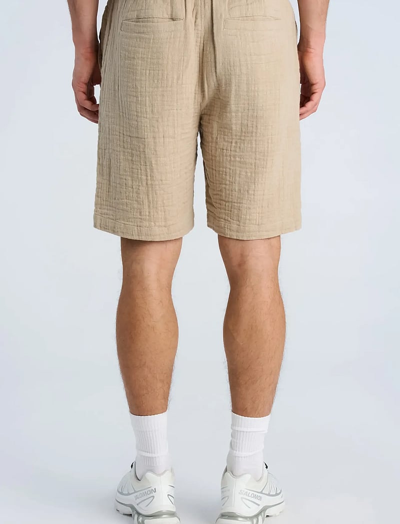 Lindbergh - Cotton muslin shorts - casual shorts - stone - 4