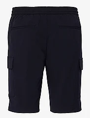 Lindbergh - Relaxed suit cargo shorts - män - navy - 1