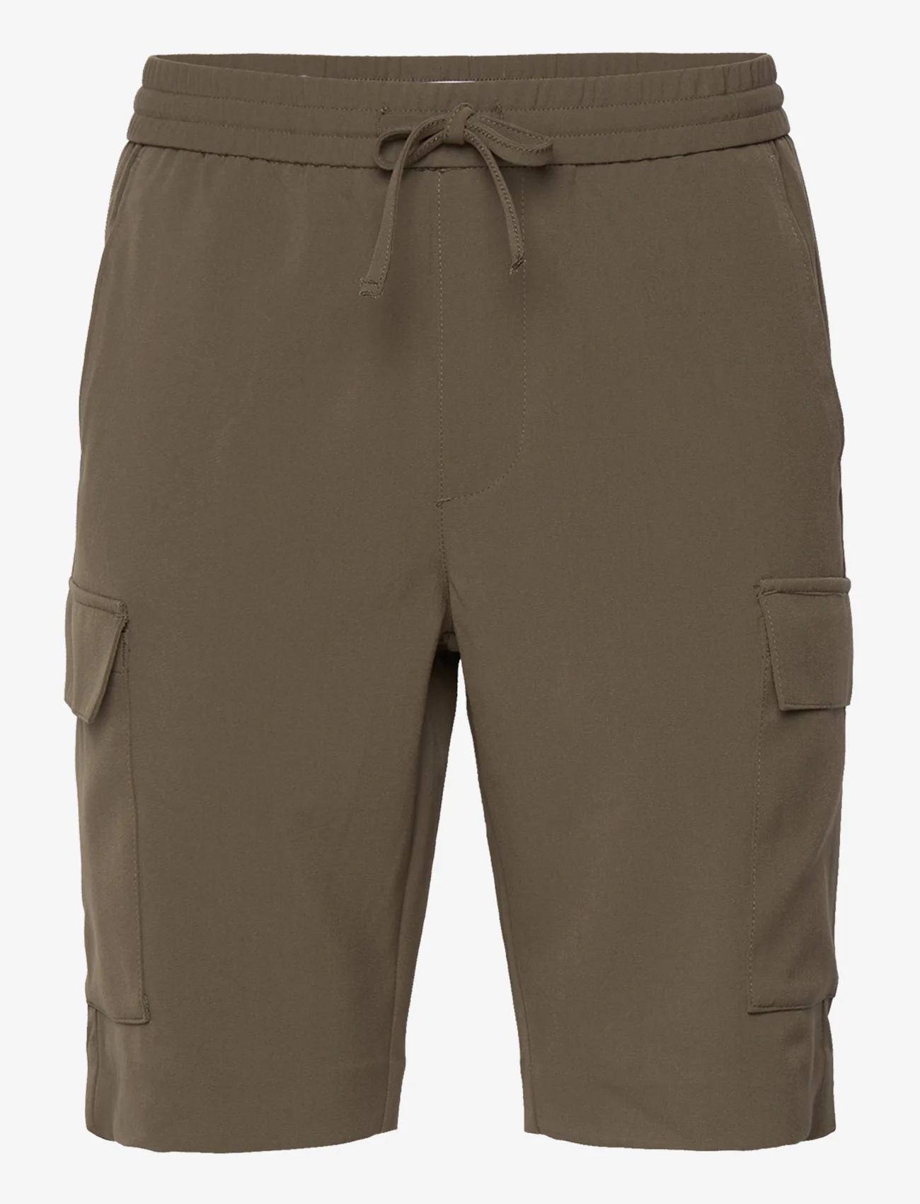 Lindbergh - Relaxed suit cargo shorts - män - olive - 0