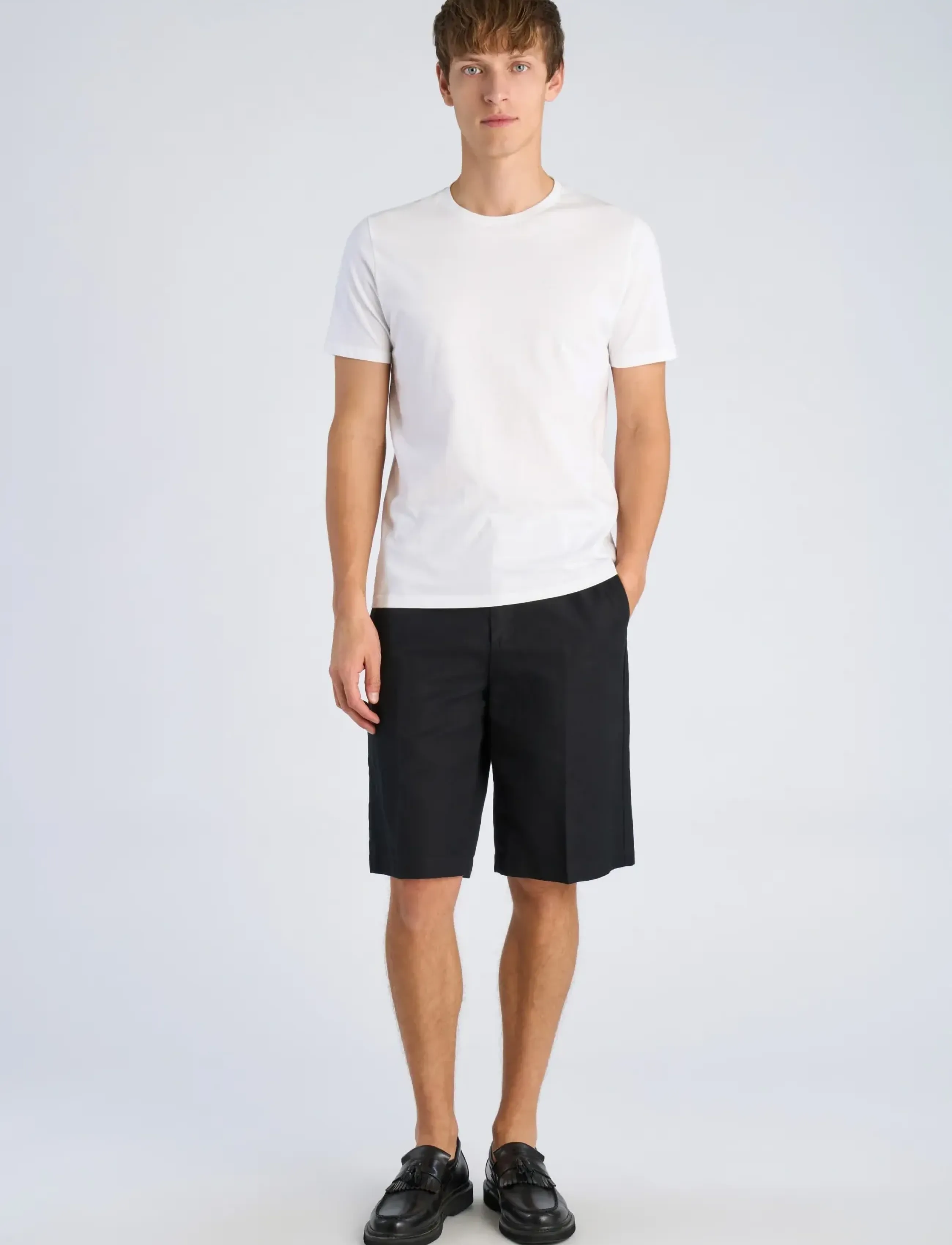 Lindbergh Linen Blend Loose Shorts, Mænd, Løse Plisserede Shorts, Sort, Str: L