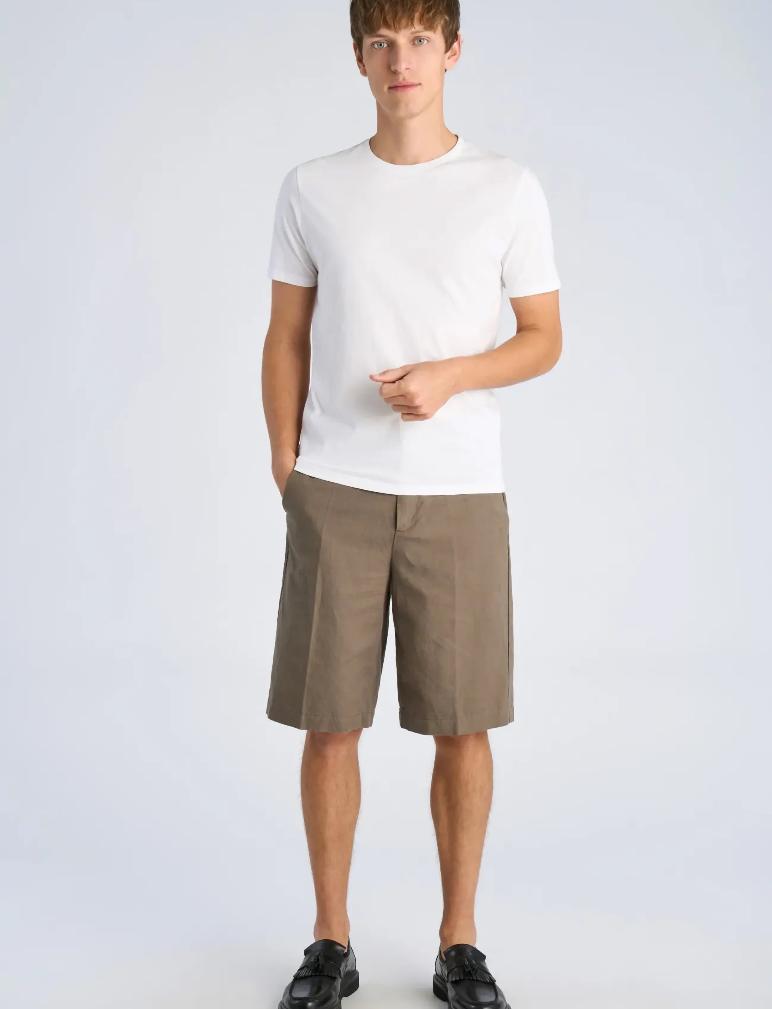 Lindbergh Linen Blend Loose Shorts, Mænd, Løse Plisserede Shorts, Kakigrøn, Str: L
