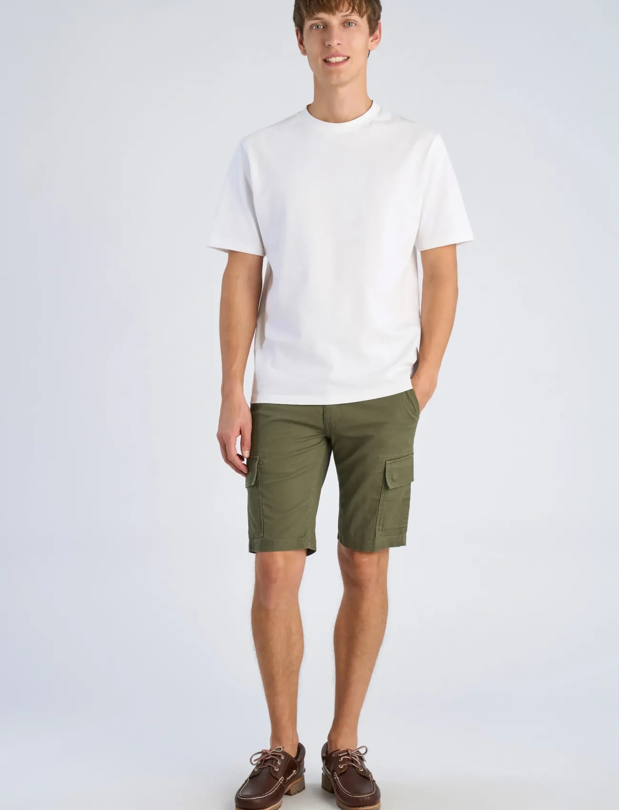 Lindbergh Superflex Cargo Shorts - Kollektionen - DUSTY OLIVE / black