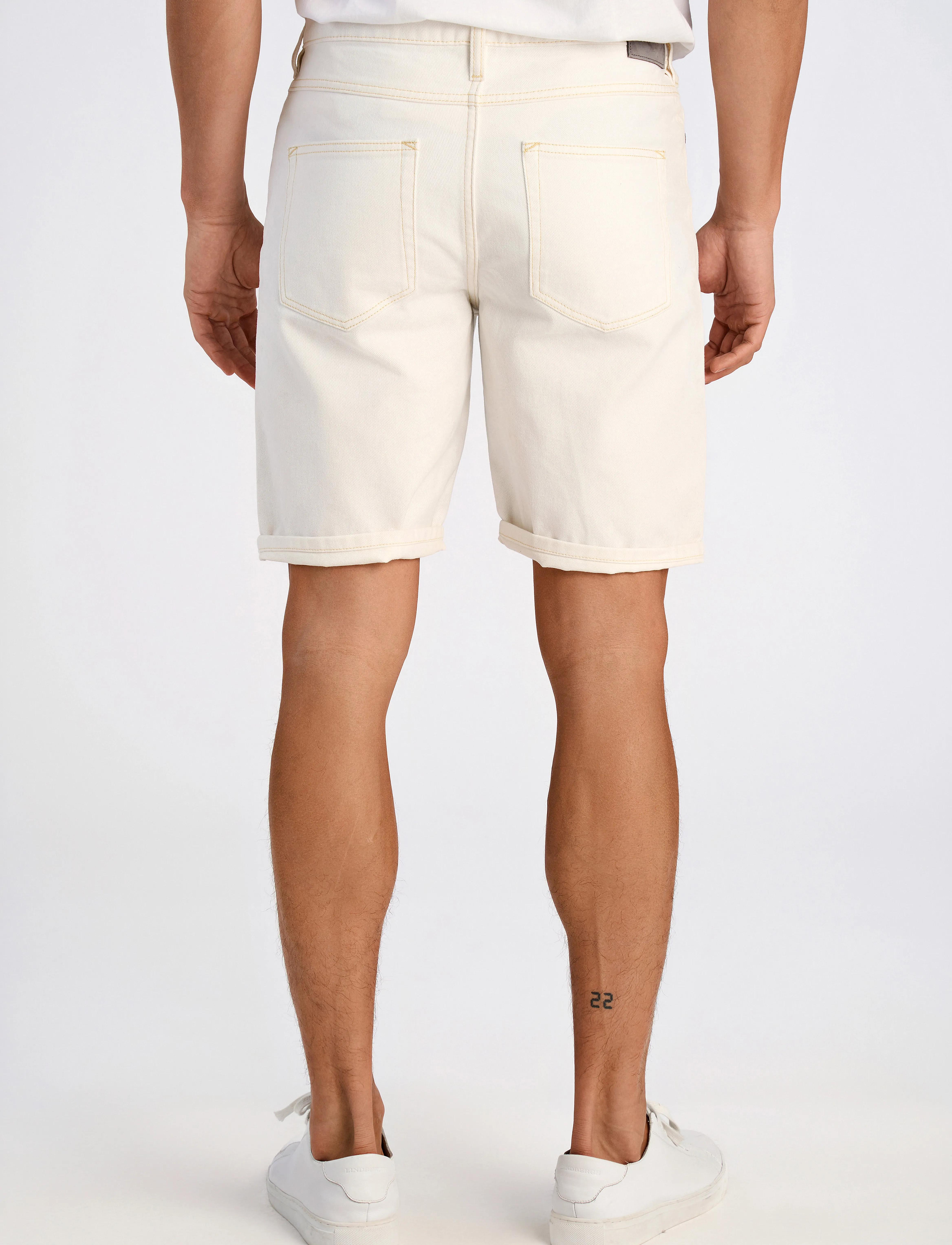 Lindbergh - Stretch denim shorts - džinsa šorti - white - 4