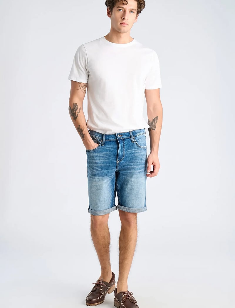 Lindbergh - Stretch denim shorts - jeans shorts - classic blue - 0