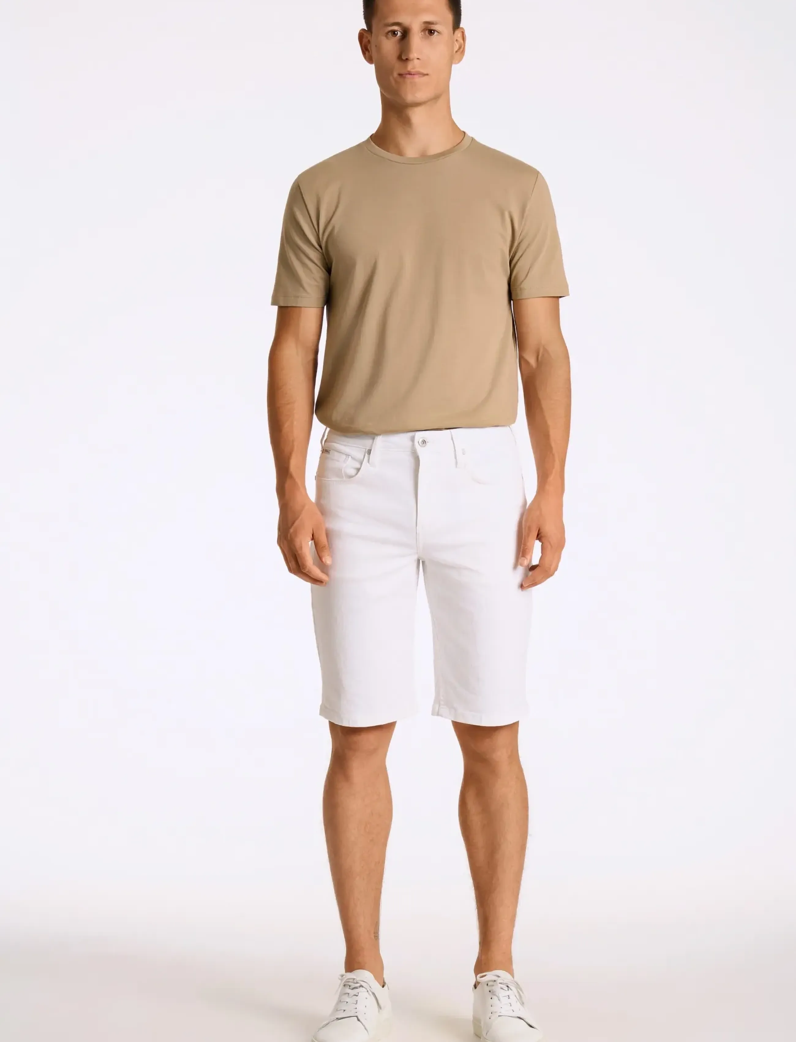 Lindbergh Stretch Denim Shorts, S, White, Shorts > Denim Shorts, Herre