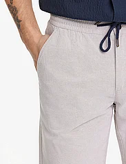 Lindbergh - Oxford drawstring shorts - casual shorts - sand - 5