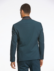 Lindbergh - Responsibly made stretch tuxedo sui - tuxedos - bottle green - 8