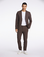Lindbergh - Plain mens suit - normal lenght - dobbeltradede jakkesæt - deep bordeaux - 4