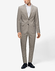 Lindbergh - Plain mens suit - dobbeltradede jakkesæt - sand - 4