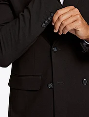 Lindbergh - Plain DB mens suit - normal lenght - double breasted suits - black - 9