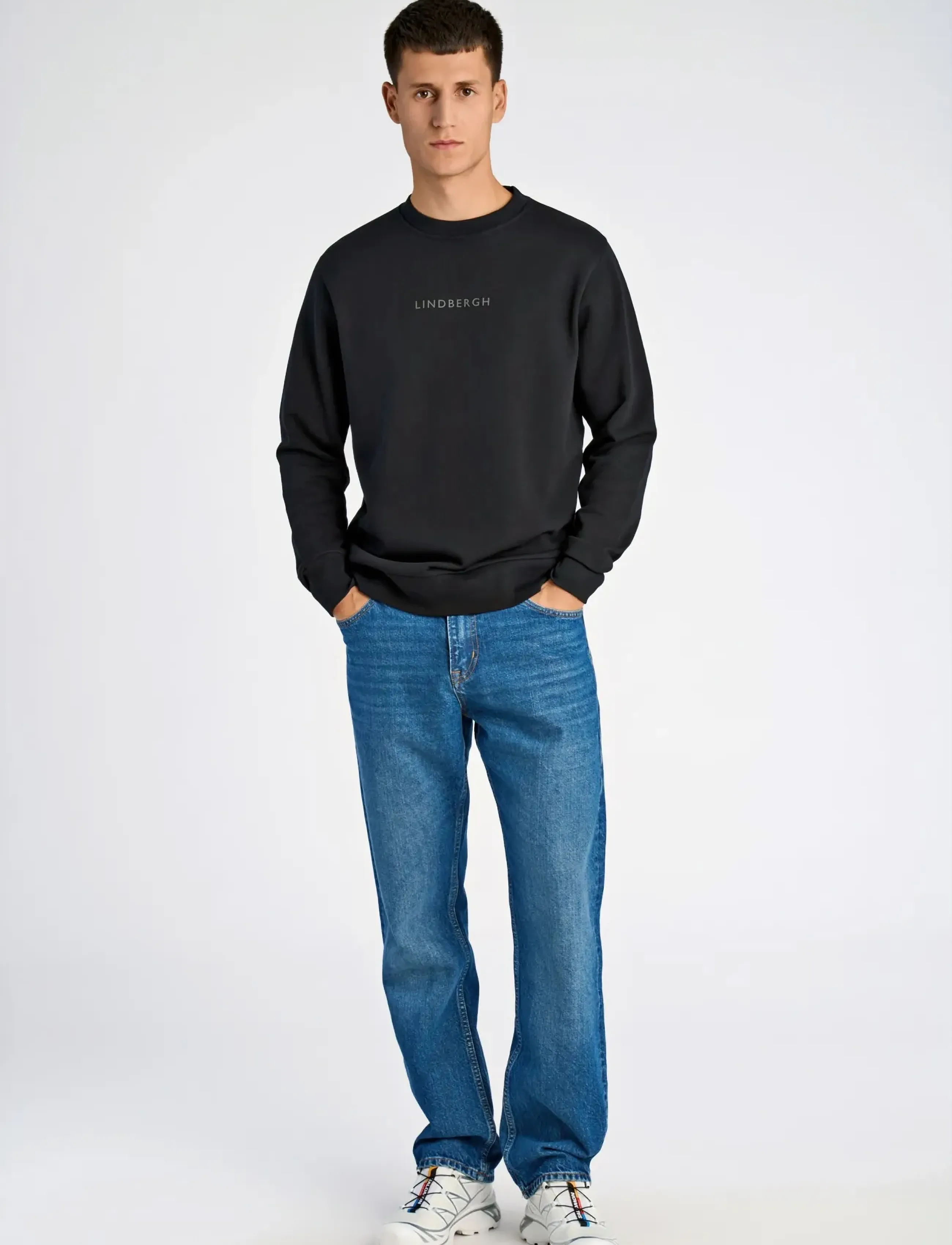 Lindbergh Logo chest print o-neck sweat - Odzież - BLACK / black
