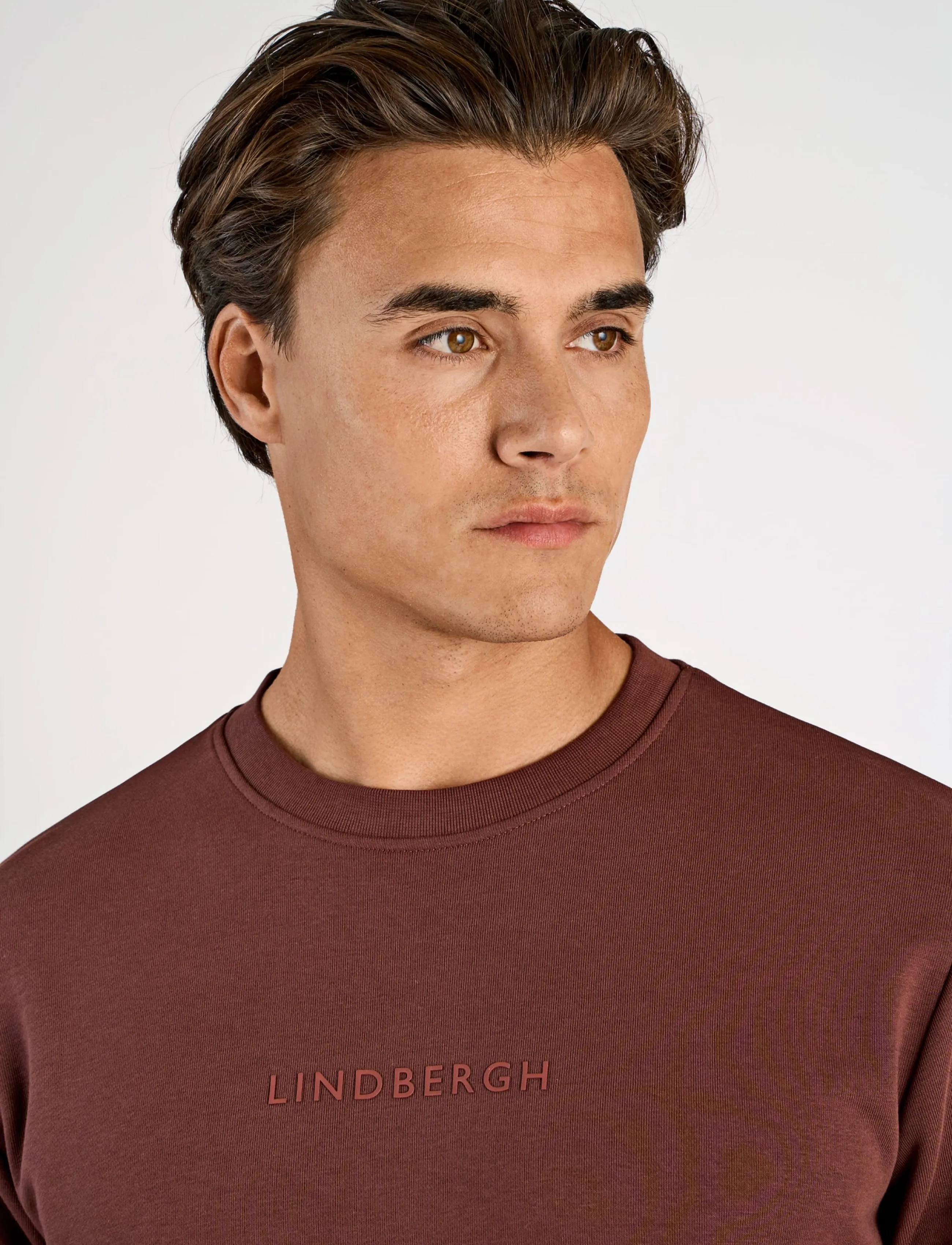 Lindbergh - Logo chest print o-neck sweat - sweatshirts - burgundy - 5