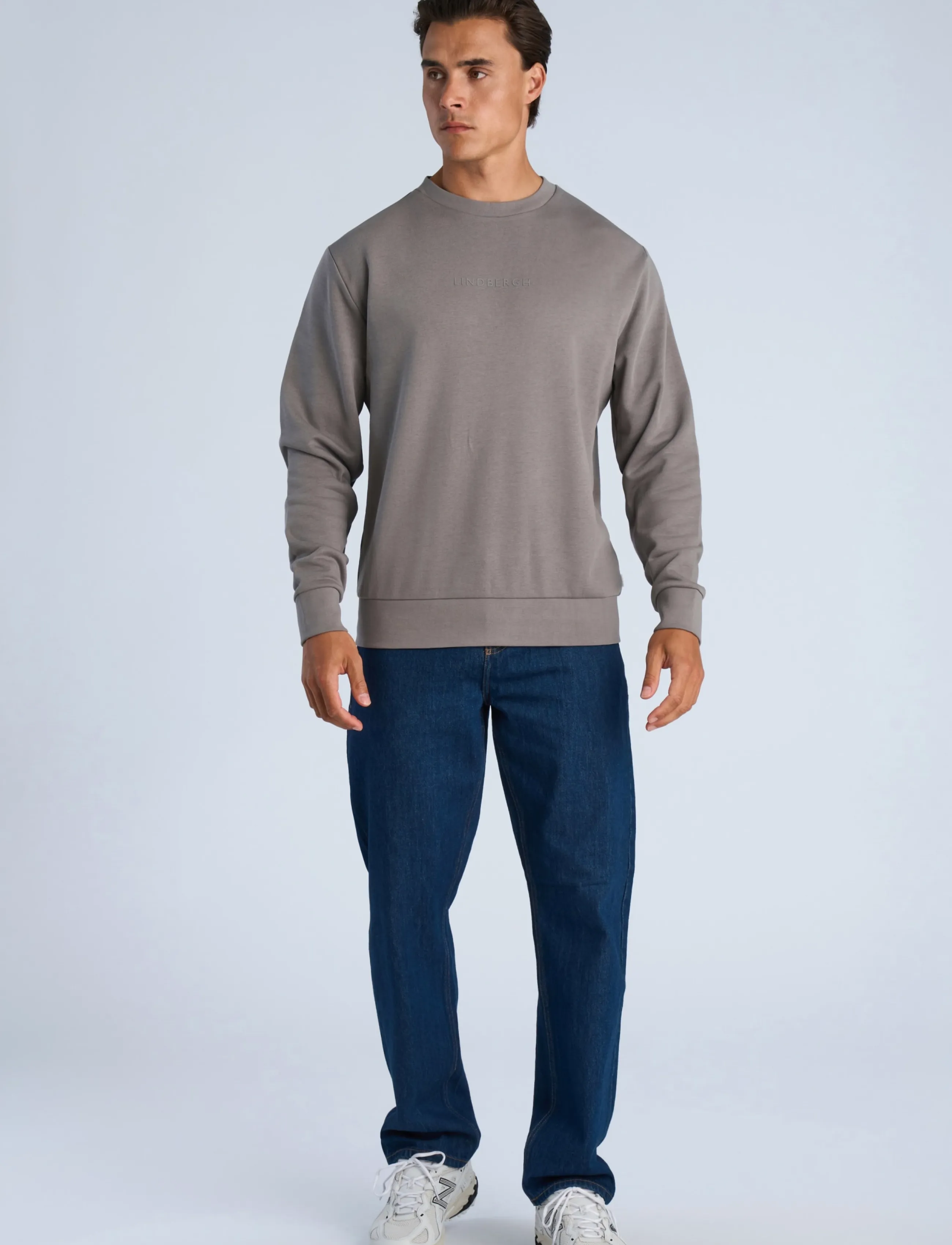 Lindbergh Logo chest print o-neck sweat - Lindbergh - GREY DUSK / grey