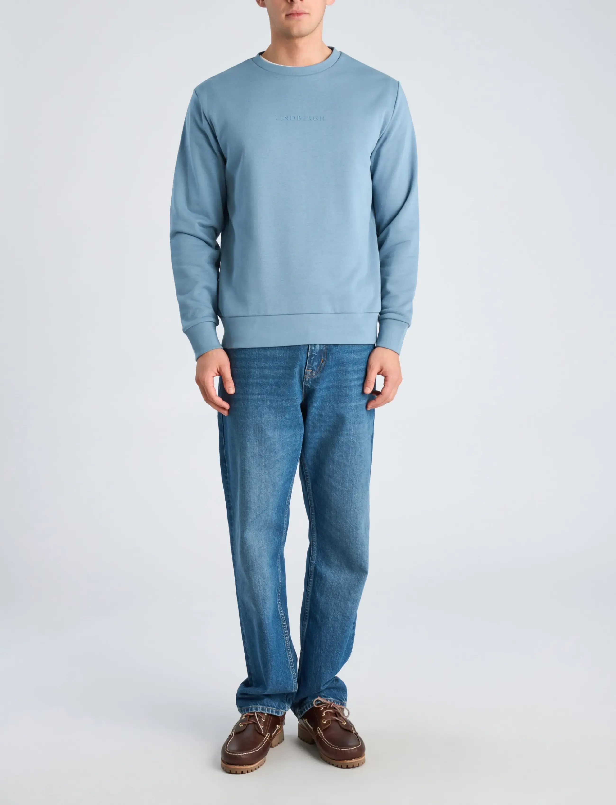 Lindbergh Logo chest print o-neck sweat - Lindbergh - MID BLUE / blue