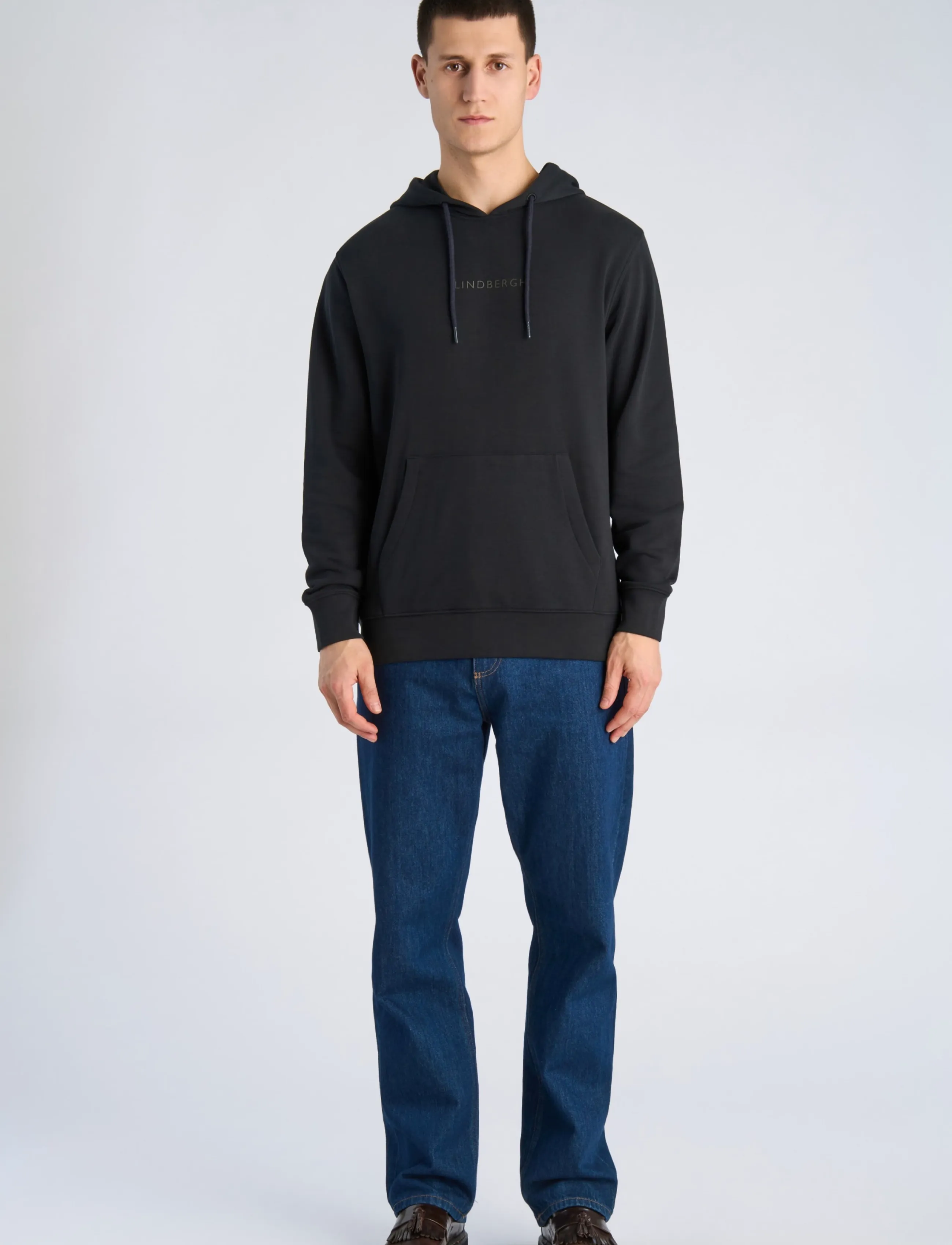 Lindbergh Logo chest print hoodie sweat - Dressipluusid - BLACK / black