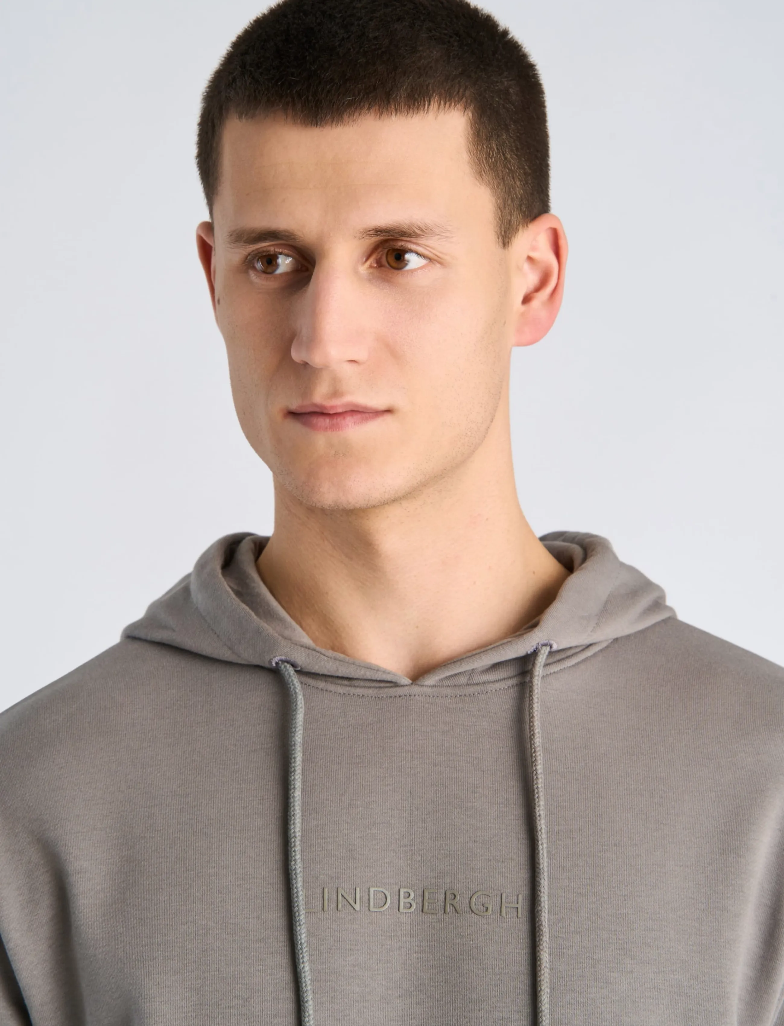 Lindbergh - Logo chest print hoodie sweat - hoodies - grey dusk - 5