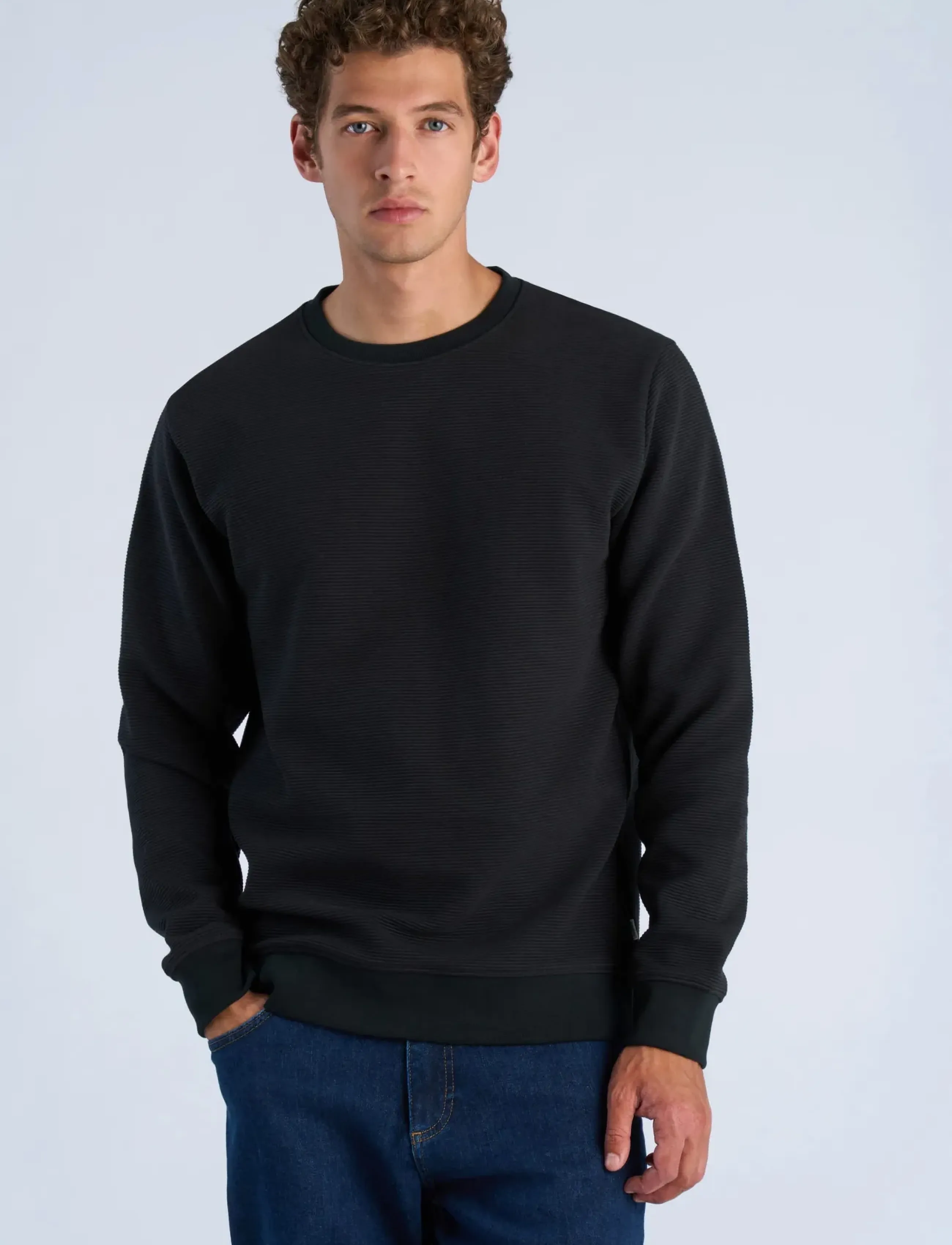 Lindbergh - Mixed structure o-neck - höstkläder - black - 3