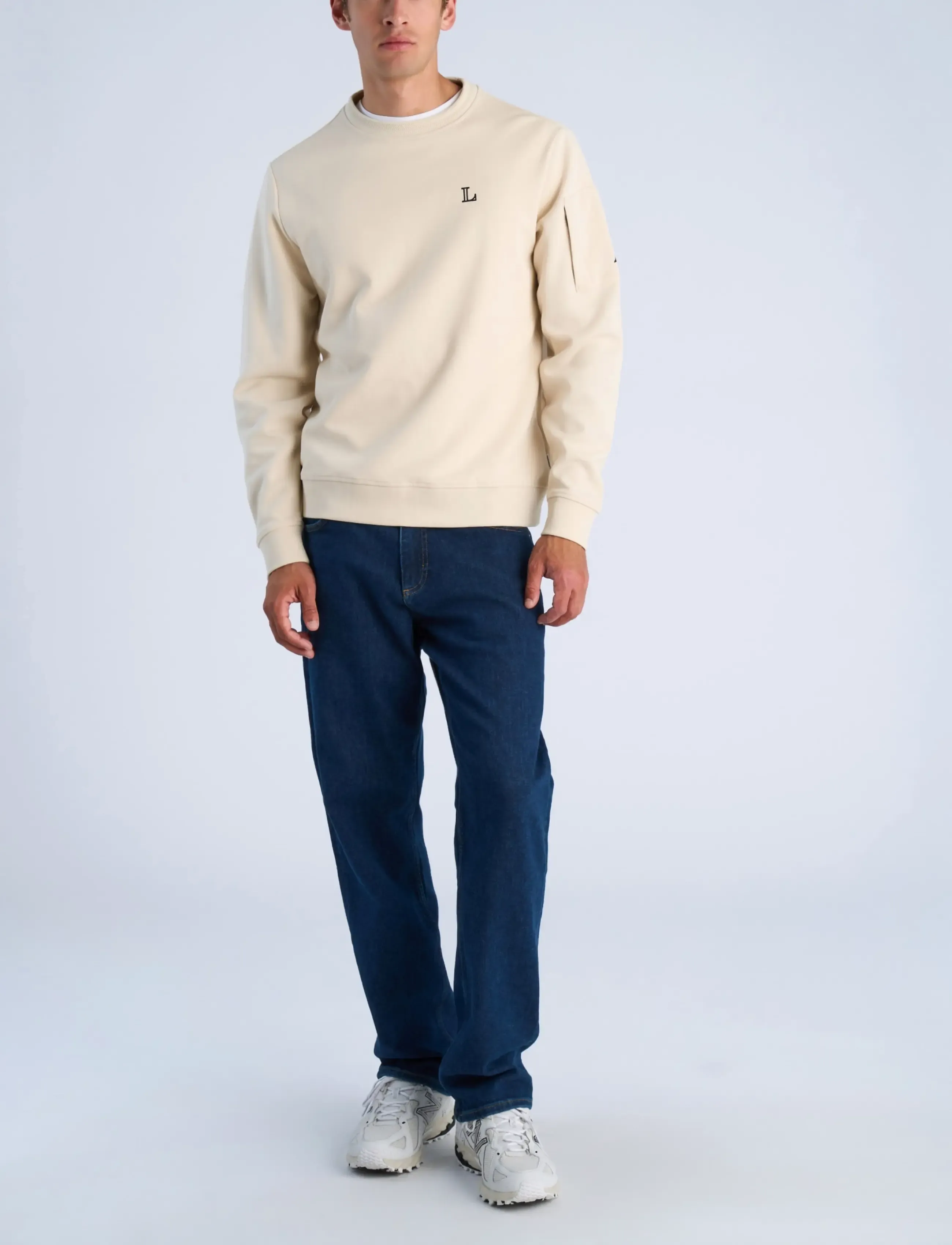 Lindbergh O-neck sweat - Clothing - LT SAND / beige