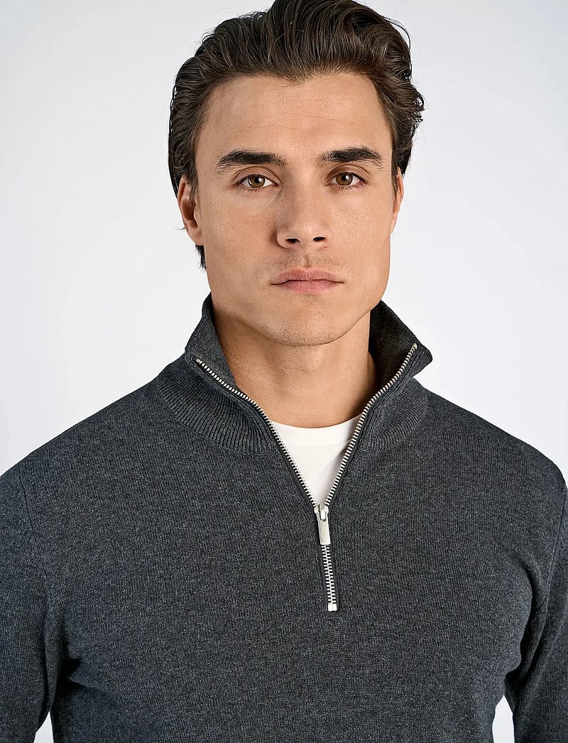 Lindbergh - 100% recycle knit half zip - pullover mit halbem reißverschluss - charcoal - 5