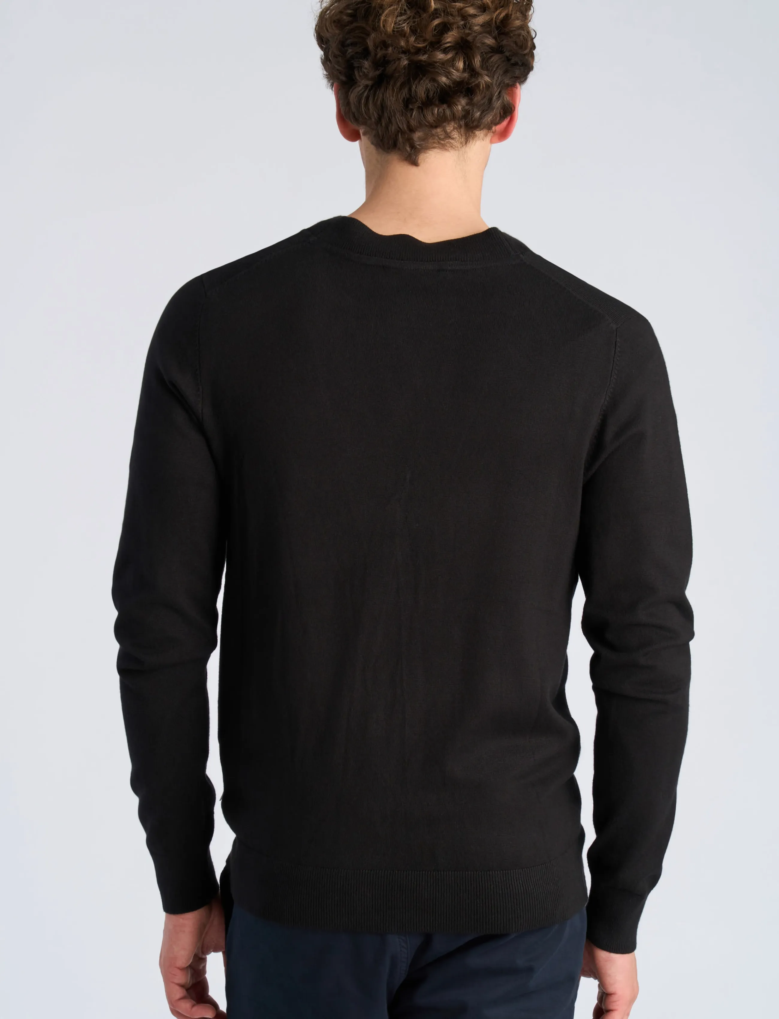 Lindbergh - Ecovero v-neck button cardigan - cardigans - black - 4