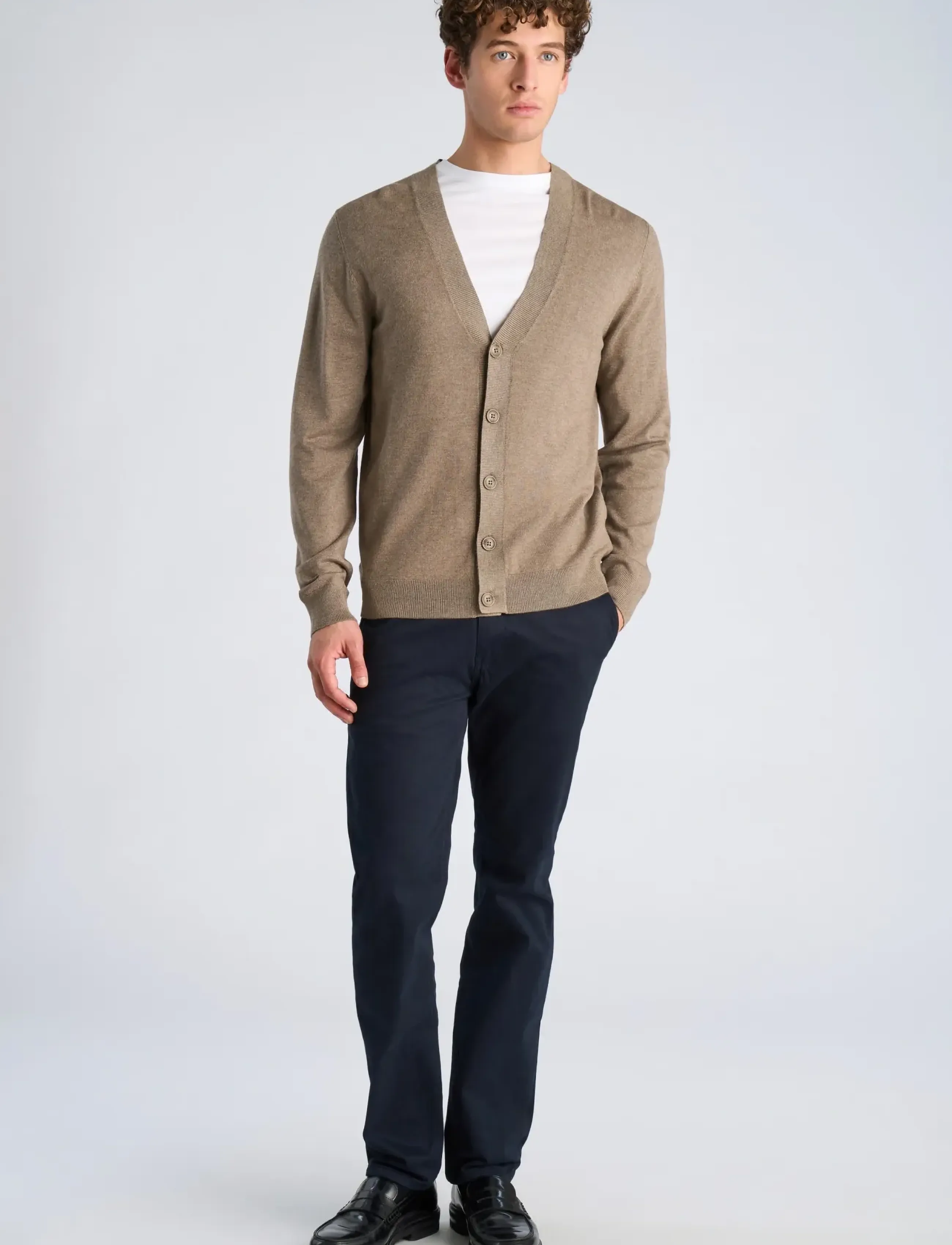 Lindbergh Ecovero v-neck button cardigan - Kardiganid - DK SAND MEL / brown