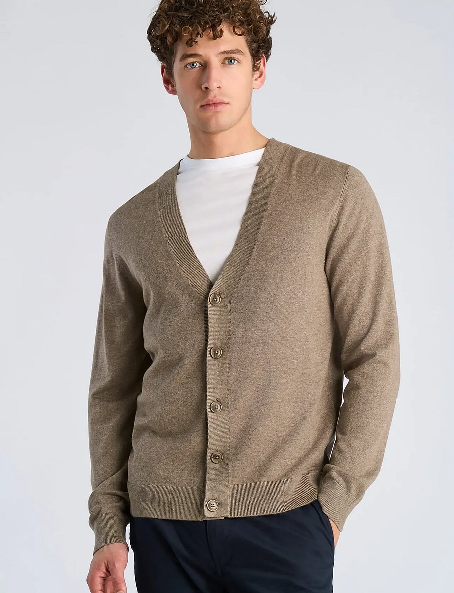 Lindbergh - Ecovero v-neck button cardigan - cardigans - dk sand mel - 3