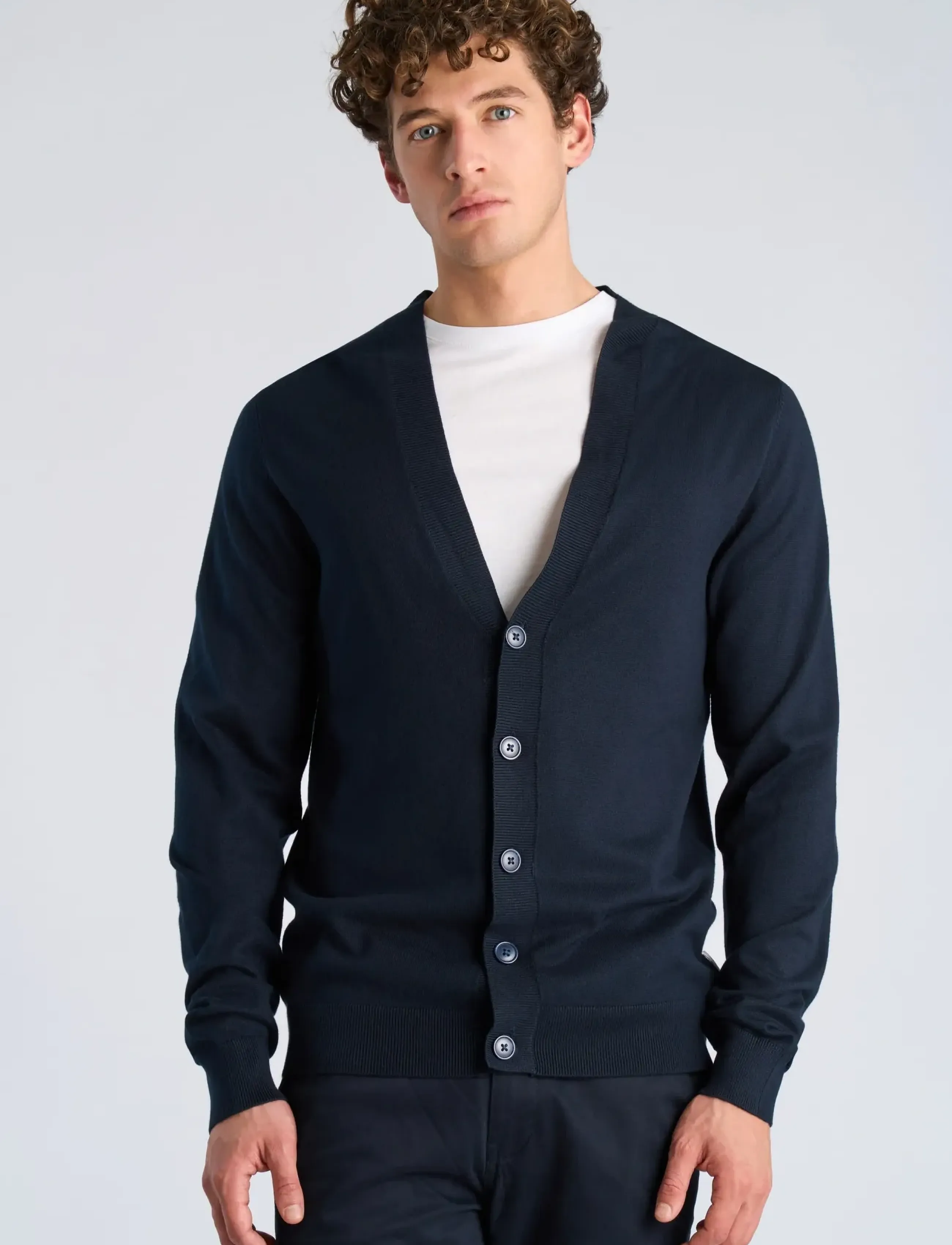 Lindbergh - Ecovero v-neck button cardigan - cardigans - navy - 3