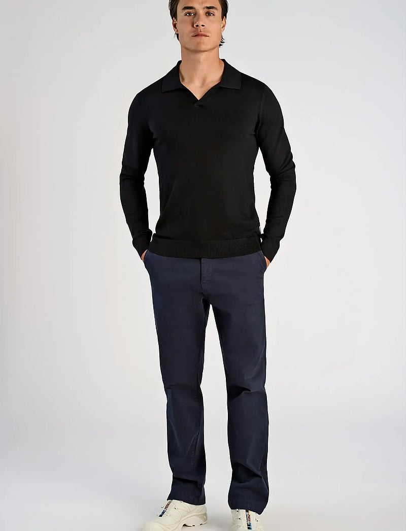 Lindbergh - Ecovero L/S v-neck polo - langärmelige gestrickte polohemden - black - 0