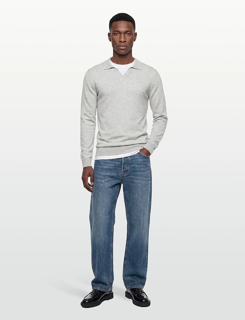 Lindbergh - Ecovero L/S v-neck polo - langärmelige gestrickte polohemden - fair grey mel - 0