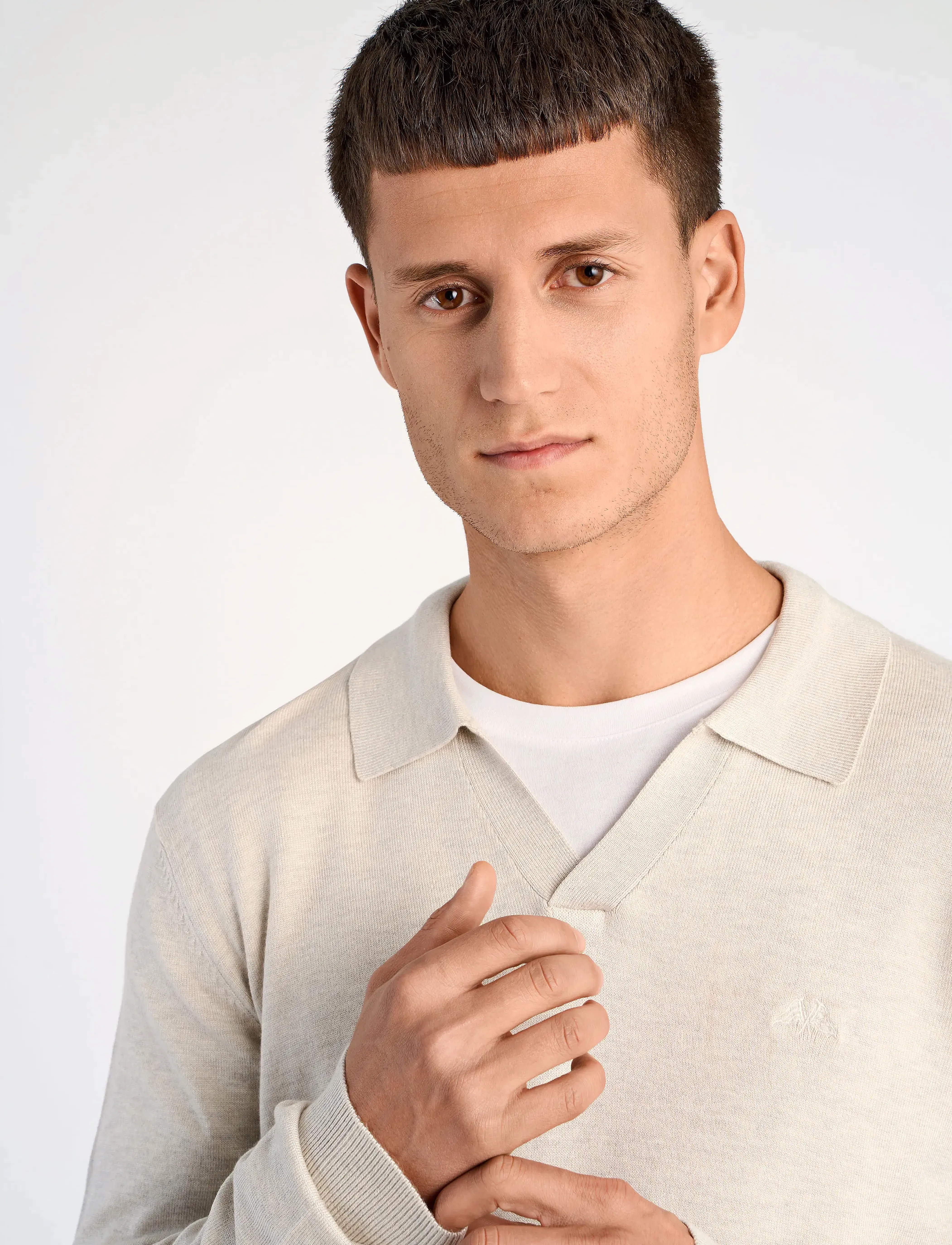 Lindbergh - Ecovero L/S v-neck polo - long-sleeved knitted polos - off white mel - 4