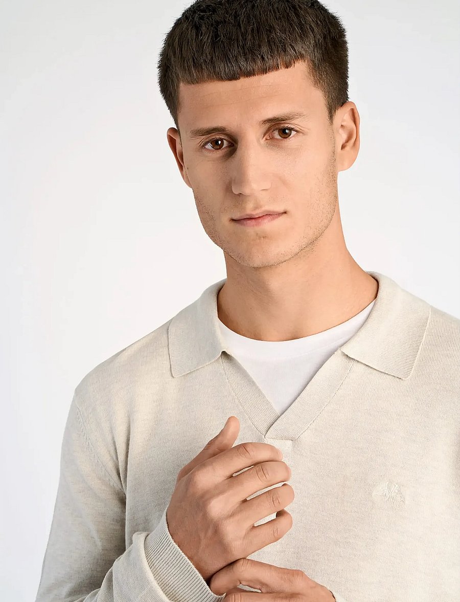 Lindbergh - Ecovero L/S v-neck polo - langärmelige gestrickte polohemden - off white mel - 5