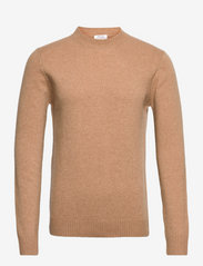 Lambswool o-neck knit - CAMEL